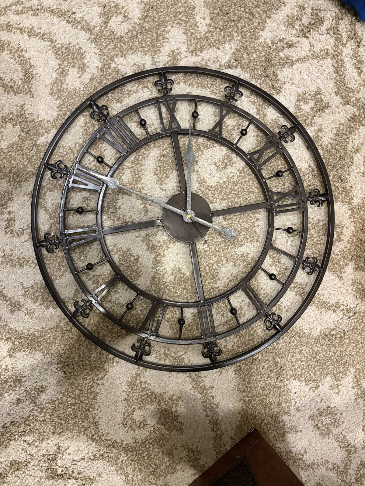 Large Metal Wall Clock Roman Numerals Fleur-de-lis Decorative - Image 1